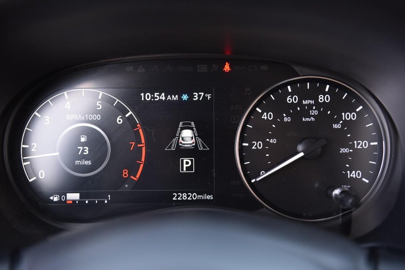Nissan Kicks Vehicle Image 11