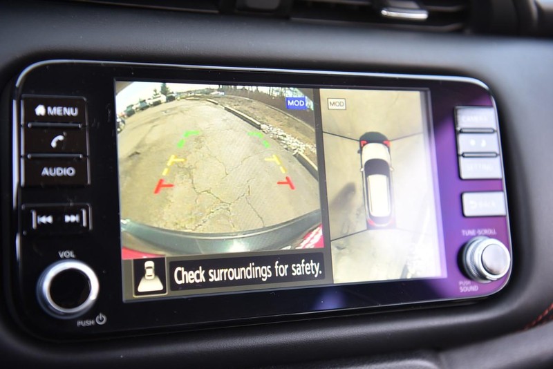 Nissan Kicks Vehicle Image 12