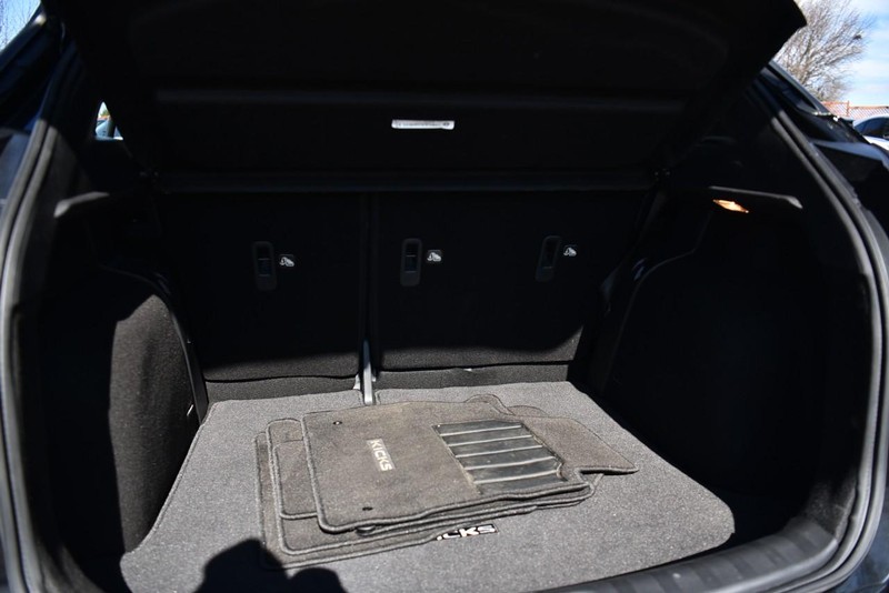 Nissan Kicks Vehicle Image 23