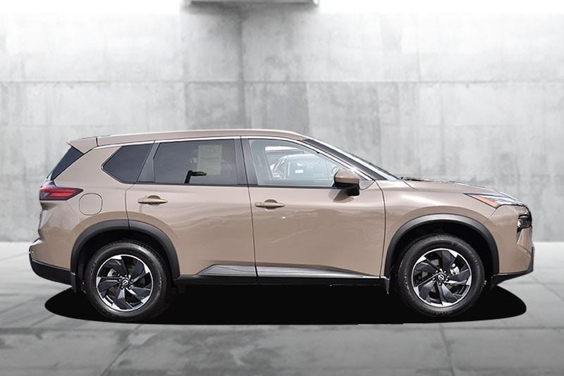 Nissan Rogue Vehicle Image 05