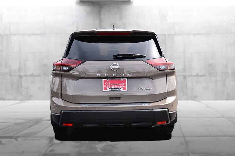 Nissan Rogue Vehicle Image 06