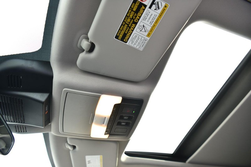 Nissan Rogue Vehicle Image 20