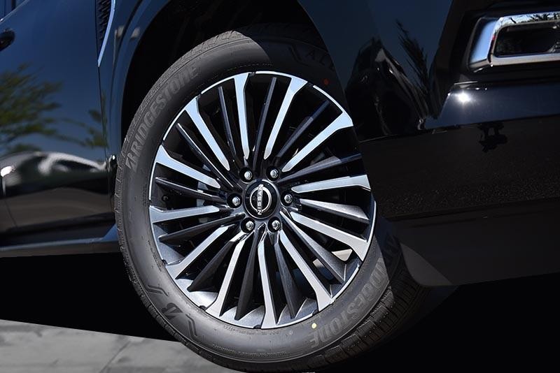 Nissan Armada Vehicle Image 03