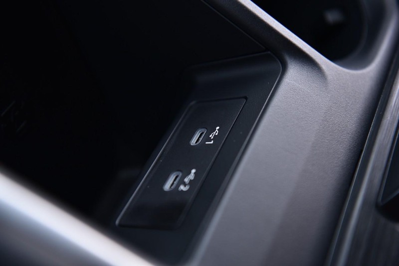 Nissan Armada Vehicle Image 20
