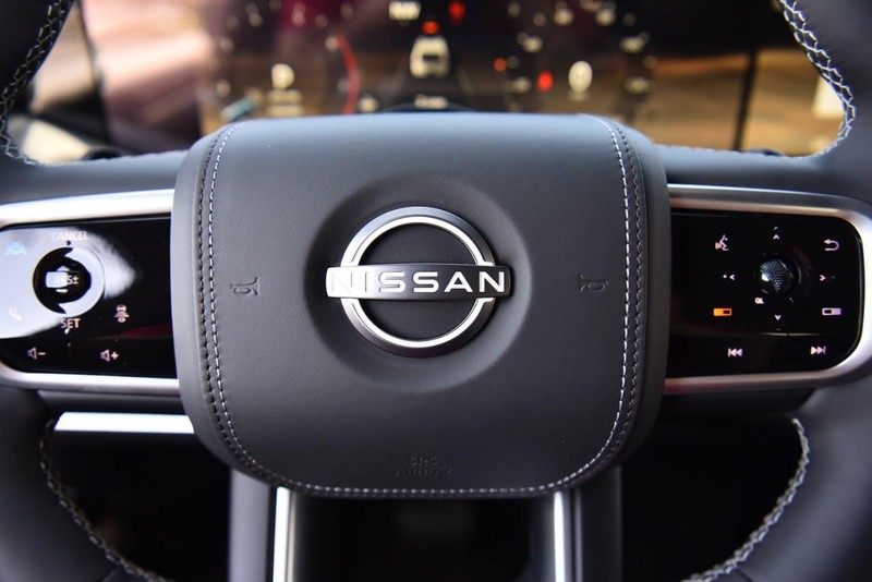Nissan Armada Vehicle Image 26