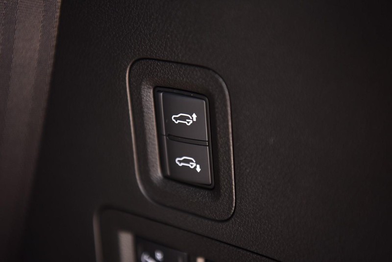 Nissan Armada Vehicle Image 35