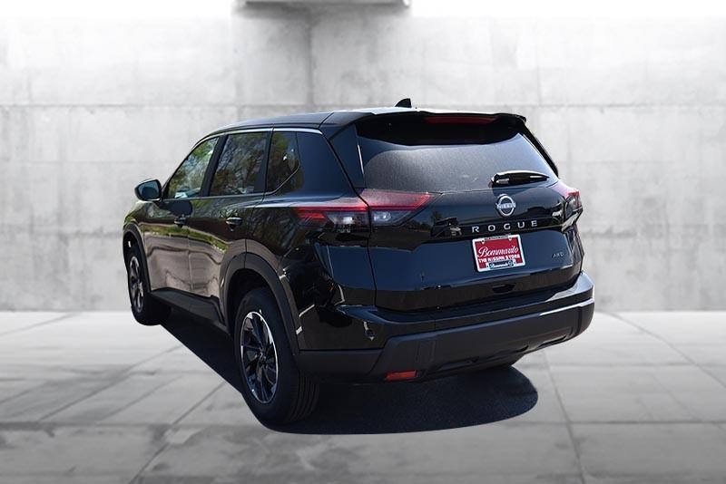 Nissan Rogue Vehicle Image 07