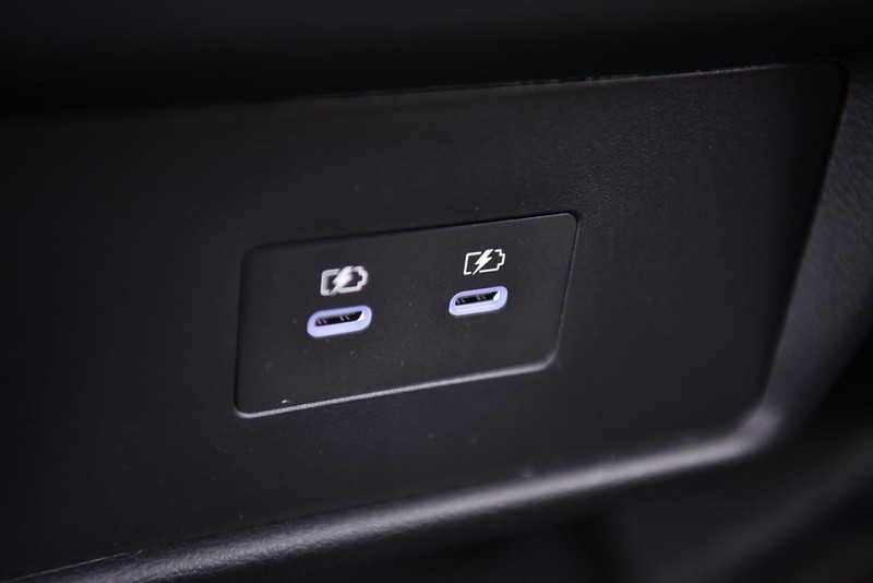 Nissan Rogue Vehicle Image 23