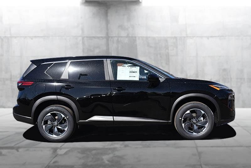 Nissan Rogue Vehicle Image 05