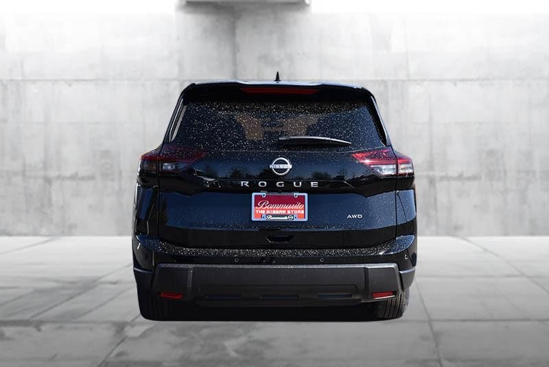 Nissan Rogue Vehicle Image 06