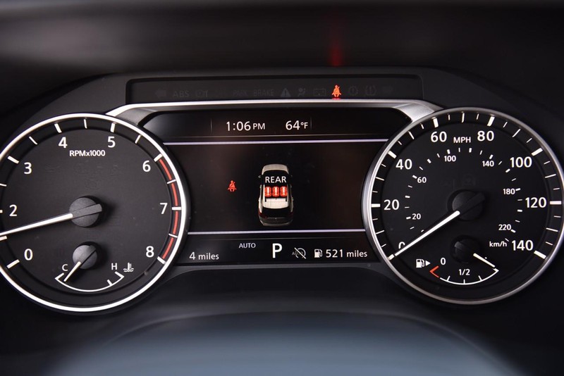 Nissan Rogue Vehicle Image 11