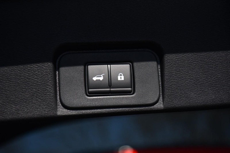 Nissan Rogue Vehicle Image 24