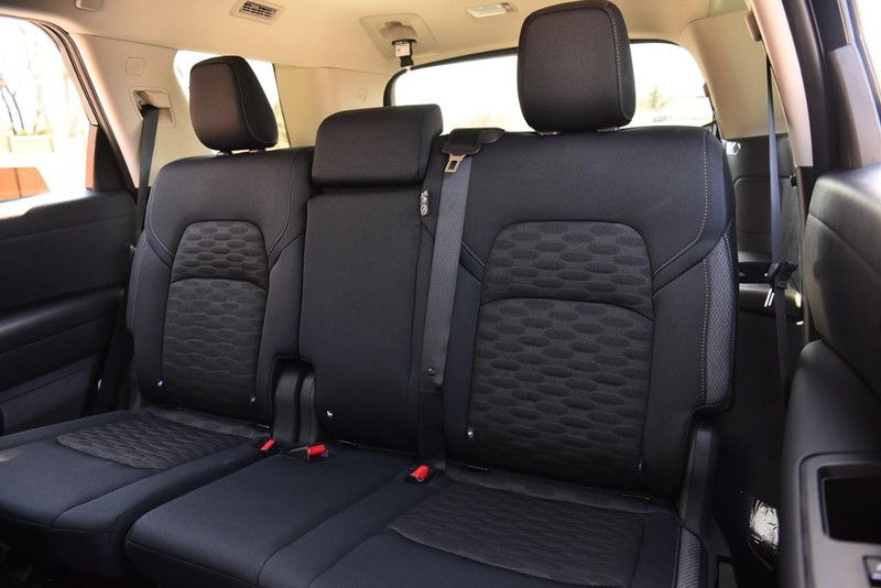 Nissan Pathfinder Vehicle Image 20