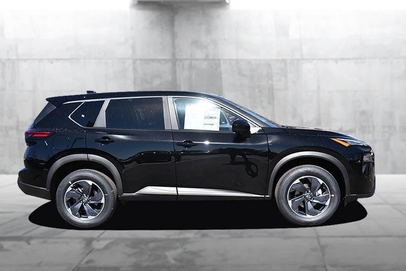 Nissan Rogue Vehicle Image 05