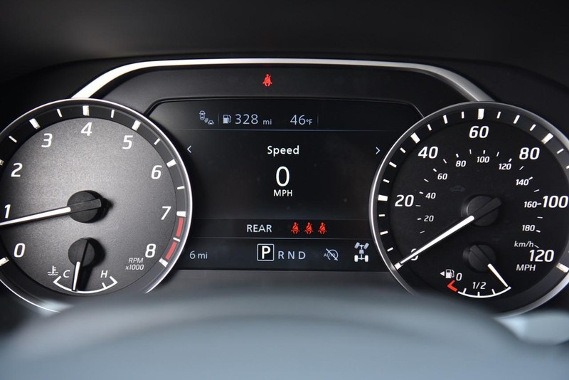 Nissan Frontier Vehicle Image 13