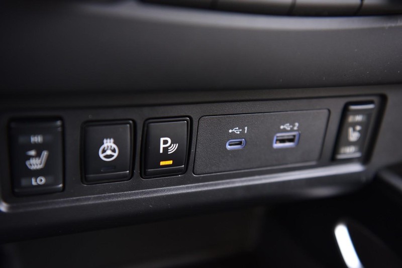 Nissan Frontier Vehicle Image 16