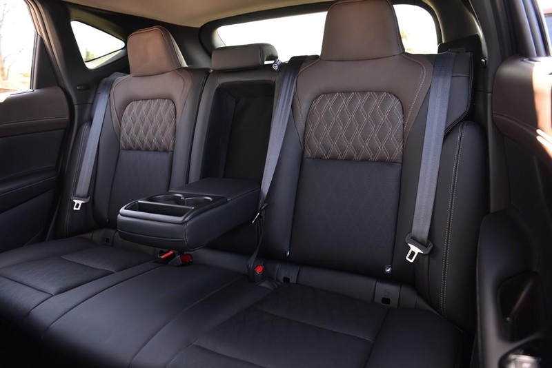Nissan Murano Vehicle Image 24