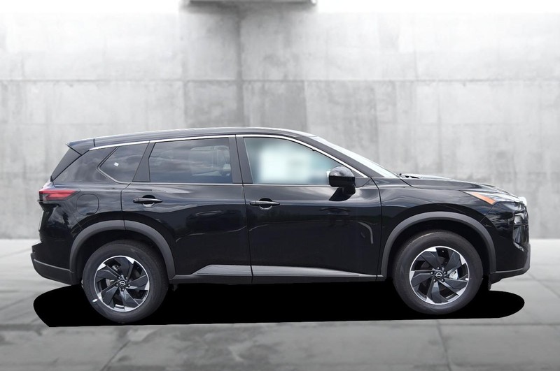 Nissan Rogue Vehicle Image 05