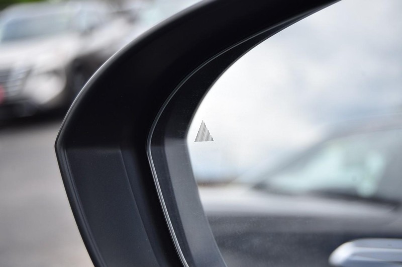 Nissan Rogue Vehicle Image 10