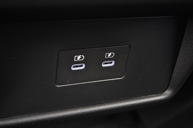 Nissan Rogue Vehicle Image 23