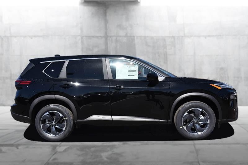 Nissan Rogue Vehicle Image 05