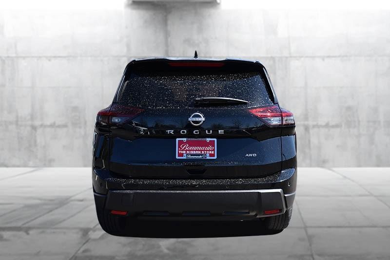 Nissan Rogue Vehicle Image 06