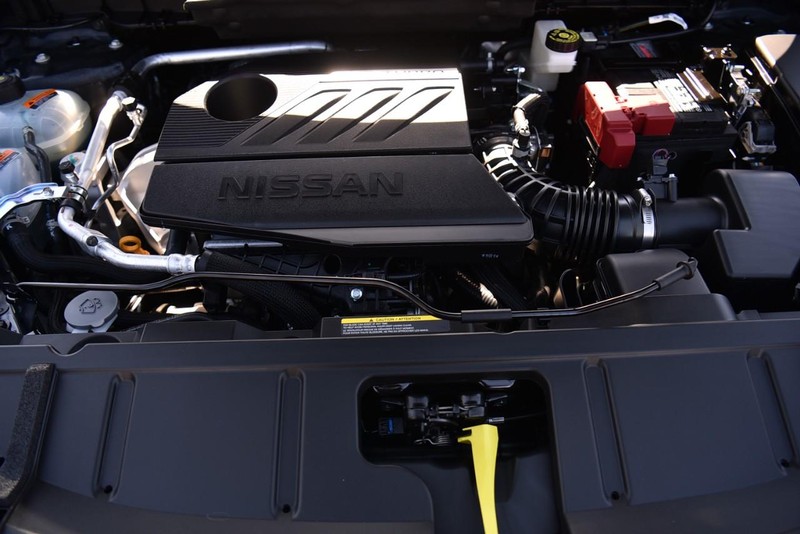 Nissan Rogue Vehicle Image 25