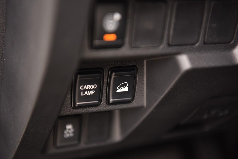 Nissan Frontier Vehicle Image 12