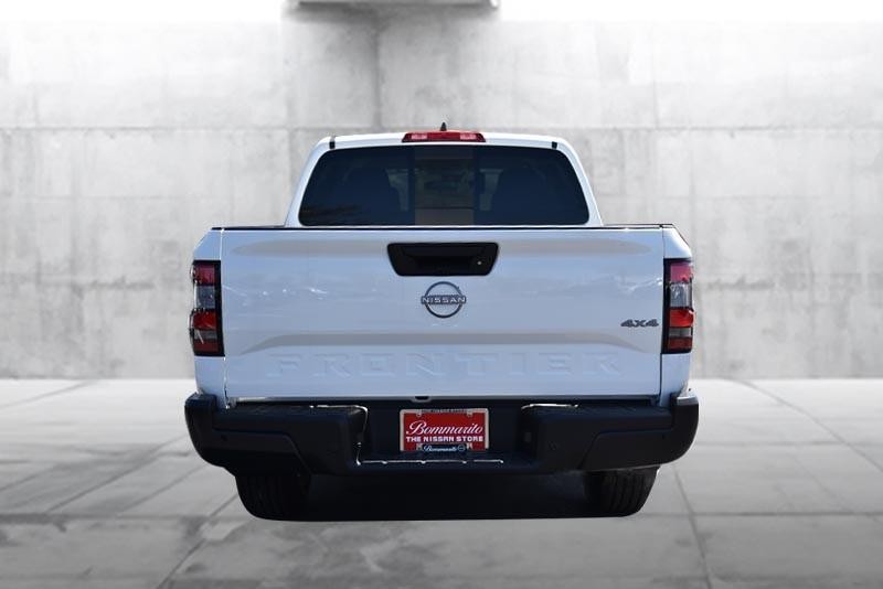 Nissan Frontier Vehicle Image 06