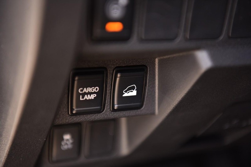 Nissan Frontier Vehicle Image 13