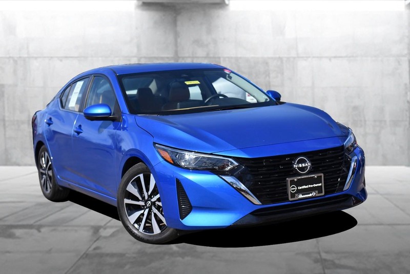 Nissan Sentra Vehicle Image 02