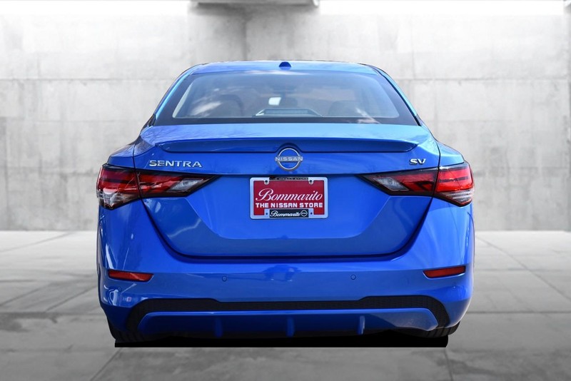 Nissan Sentra Vehicle Image 06