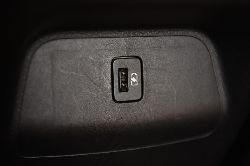 Nissan Sentra Vehicle Image 23