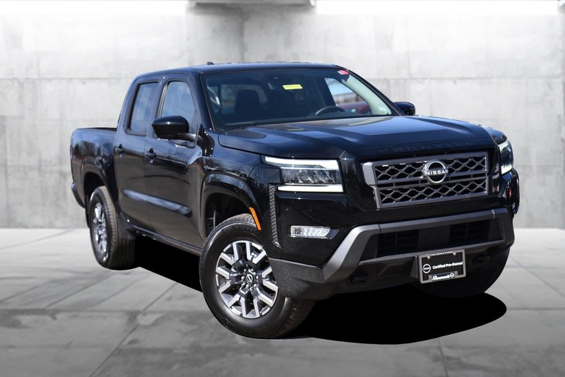 Nissan Frontier Vehicle Image 02