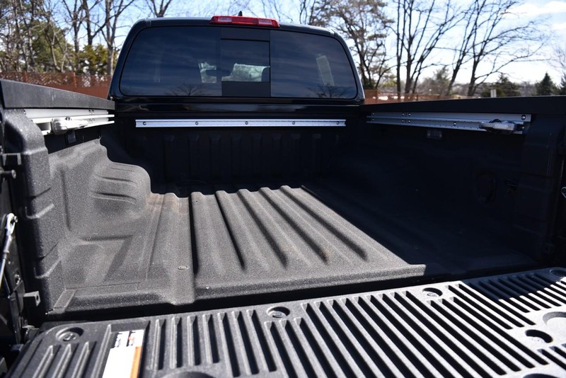 Nissan Frontier Vehicle Image 07