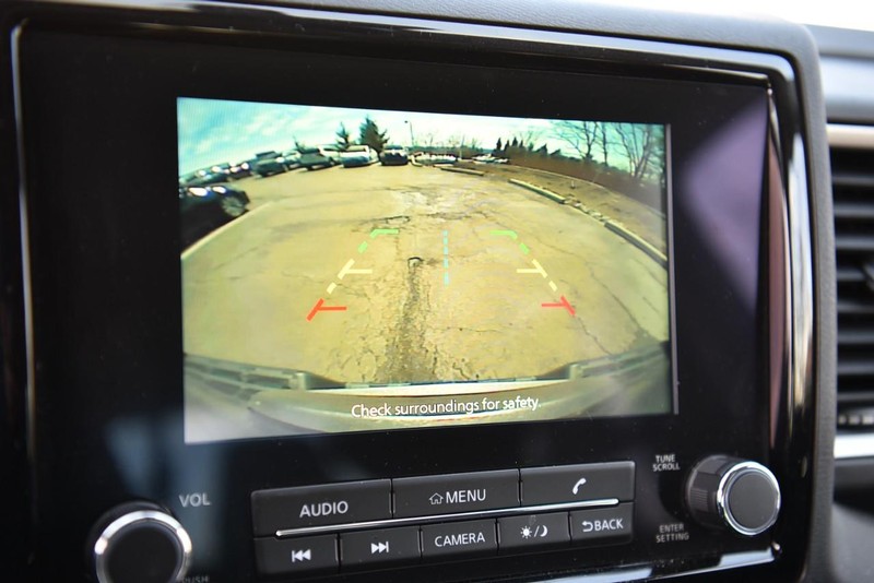 Nissan Frontier Vehicle Image 15