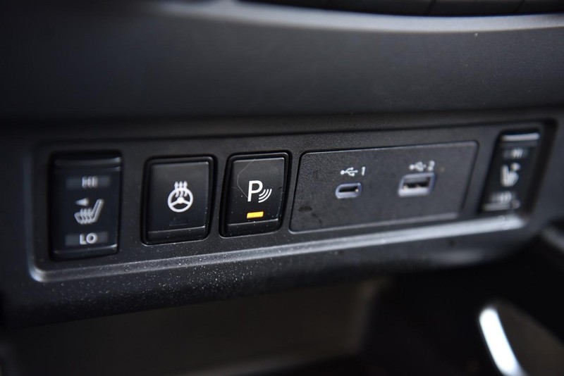 Nissan Frontier Vehicle Image 17