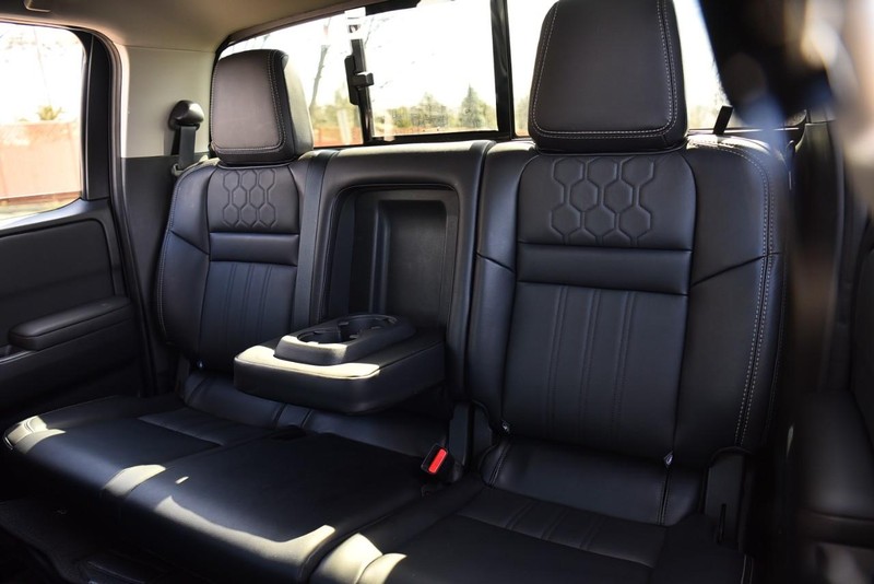 Nissan Frontier Vehicle Image 24