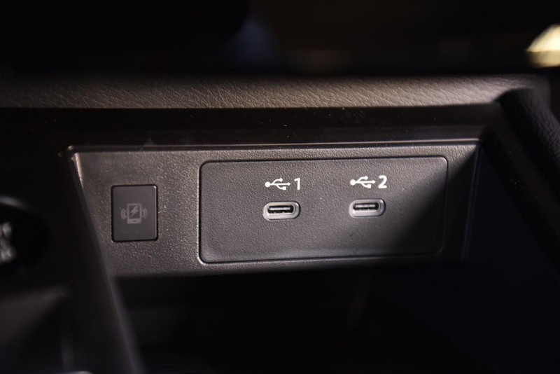 Nissan Kicks Vehicle Image 15