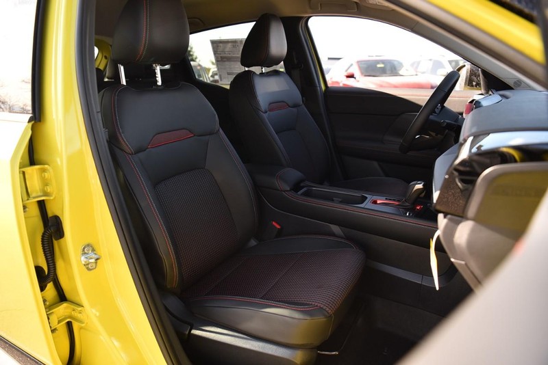 Nissan Kicks Vehicle Image 21