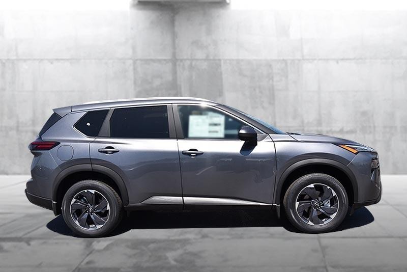 Nissan Rogue Vehicle Image 05