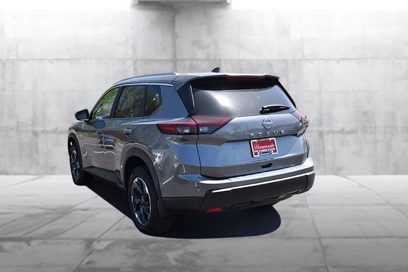 Nissan Rogue Vehicle Image 07
