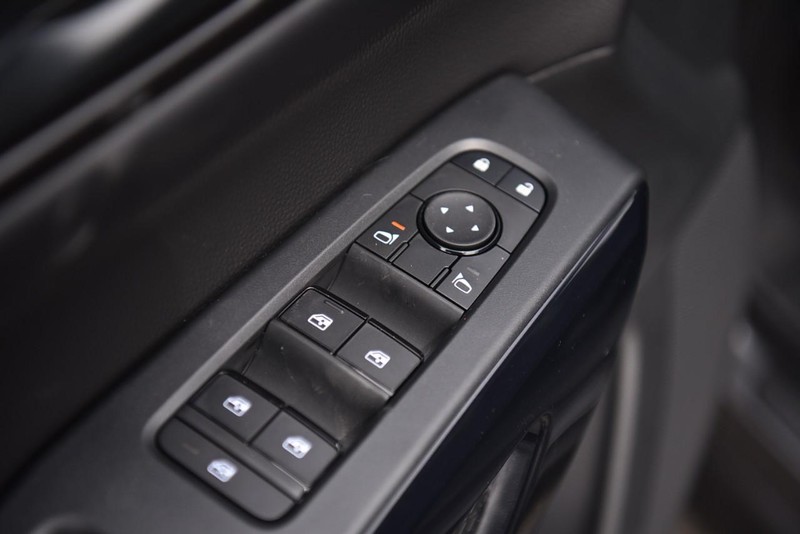 Nissan Pathfinder Vehicle Image 08