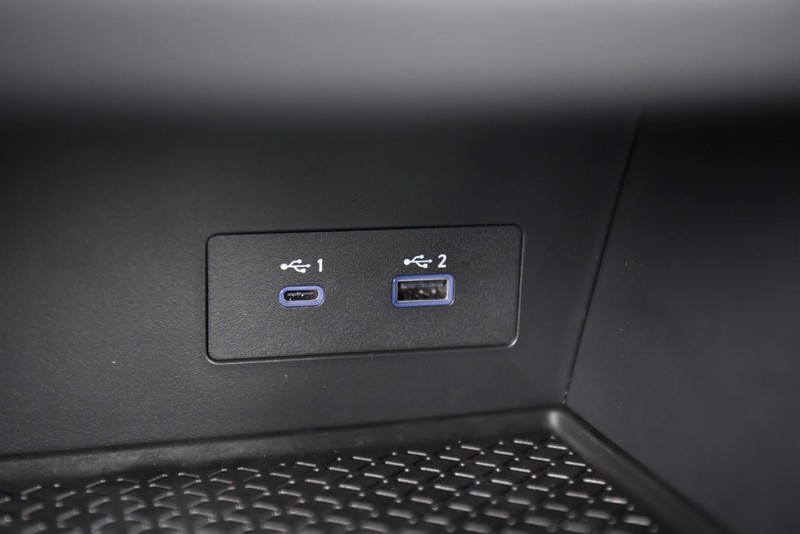 Nissan Pathfinder Vehicle Image 15