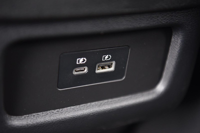 Nissan Pathfinder Vehicle Image 23