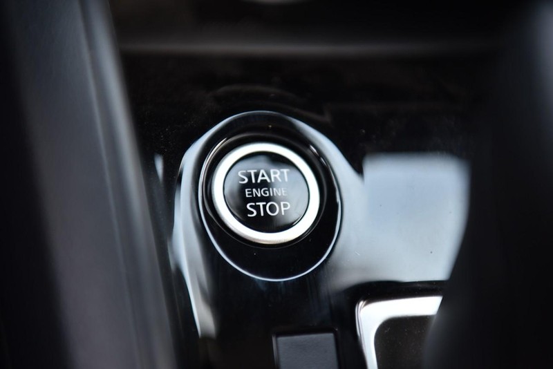 Nissan Versa Vehicle Image 15