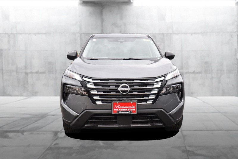 Nissan Rogue Vehicle Image 04