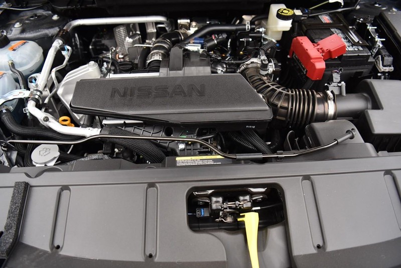 Nissan Rogue Vehicle Image 23