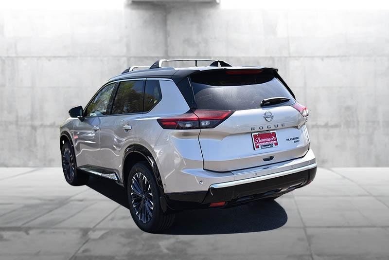 Nissan Rogue Vehicle Image 07