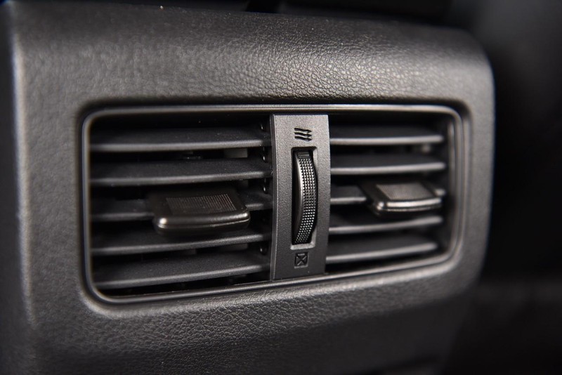 Nissan Rogue Vehicle Image 22